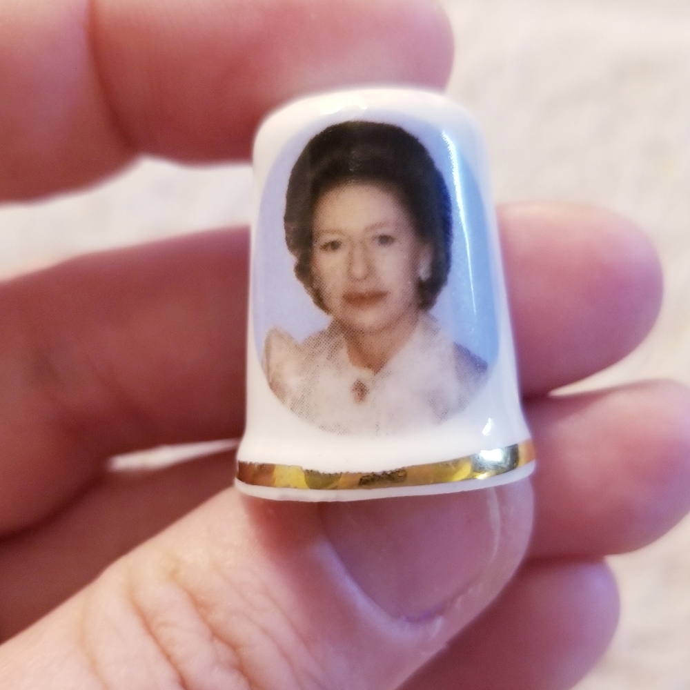 Princess Margaret Thimble Sir George Bone China Sewing Vintage Collectible